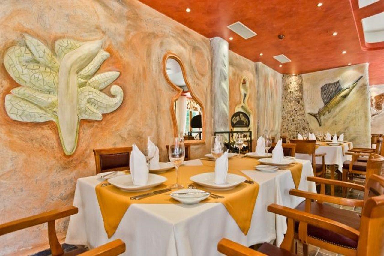 Family Gold Pearl (adults Only) 3*