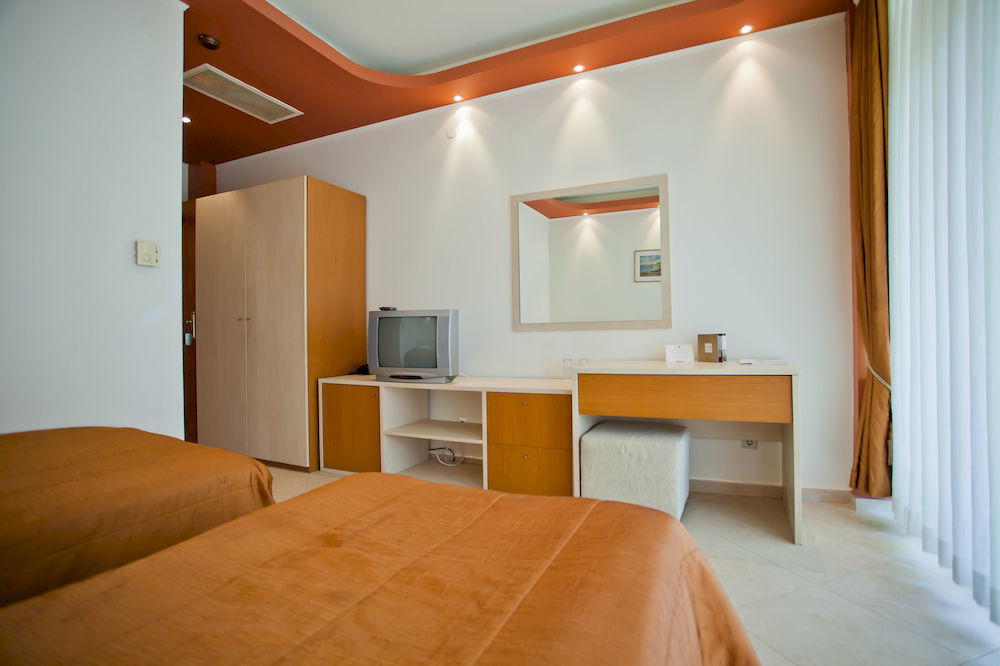Hotel Family Gold Pearl (adults Only) 3*