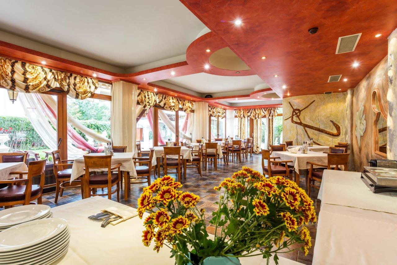 Hotel Family Gold Pearl (adults Only) 3*