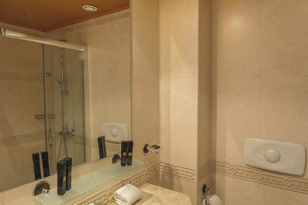 Family Gold Pearl (adults Only) Хотел 3*