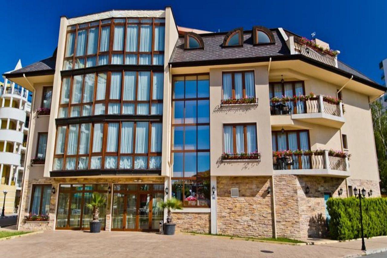Family Gold Pearl (adults Only) 3*